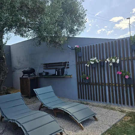 مكان تخييم Mobile Mariola سفيتي بيتار