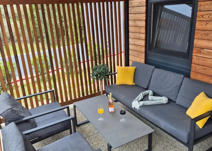 Mobile Mariola Kemp *